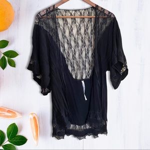 ‼️ LAST CHANCE! Reformation X Urban Outfitters black lace kimono top M